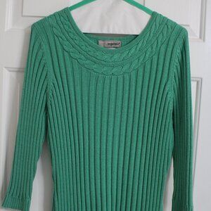 Design Original Studio XL:  ¾ sleeve sweater; Green